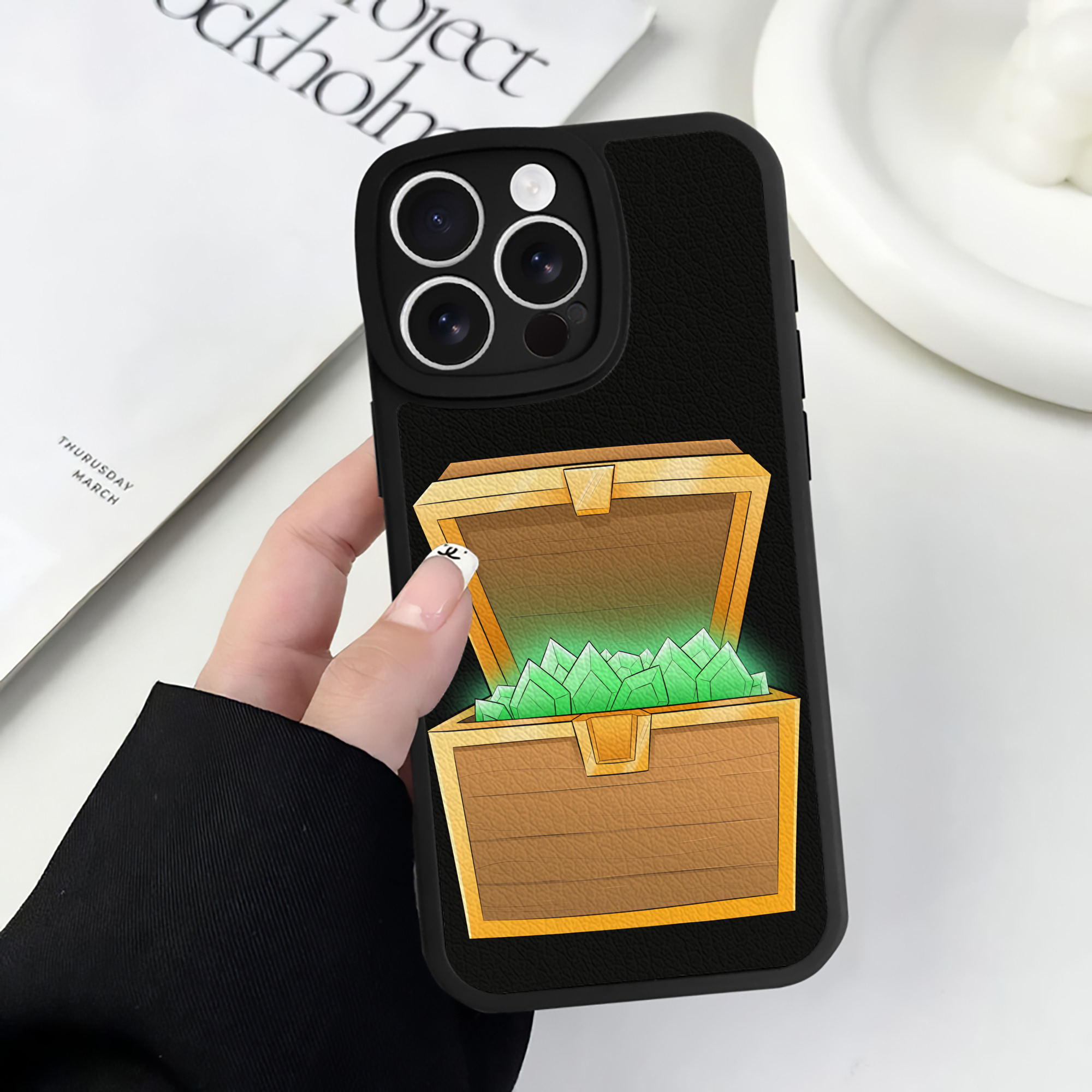 （画像用） マインクラフト ブロックの世界 Minecraft MC Block world 【iPhone 16シリーズ対応】シリコンスマホケース（レザー調） 材質：シリコン
